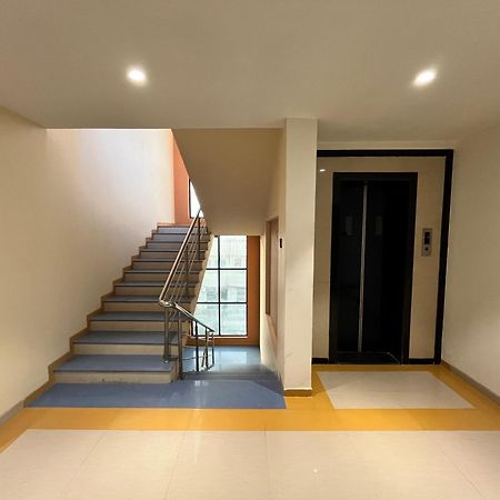Hotel Avenue Plaza Mundra 外观 照片