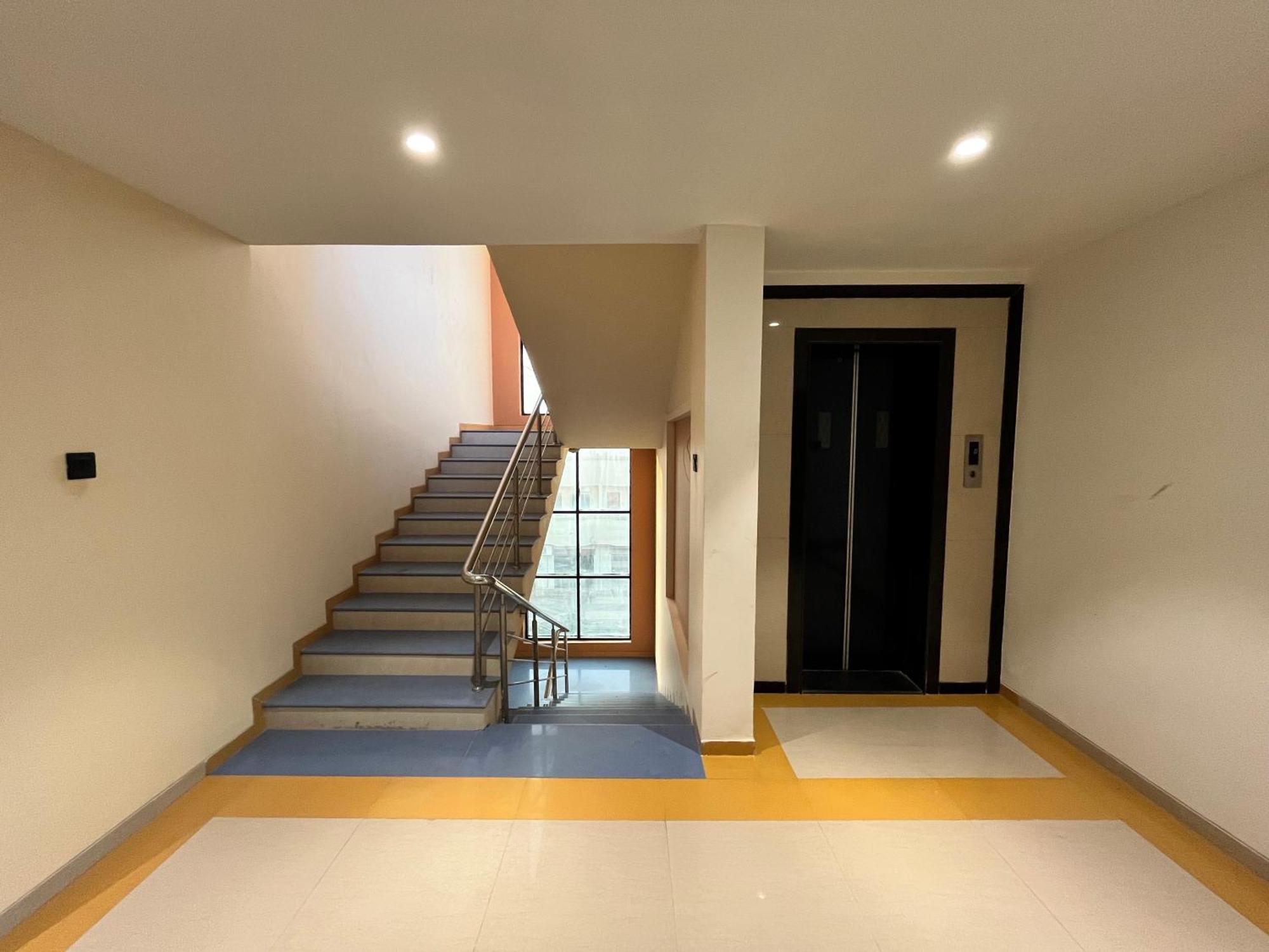 Hotel Avenue Plaza Mundra 外观 照片